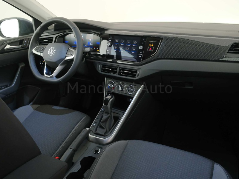 7 - Volkswagen Taigo 1.0 tsi 110cv life dsg