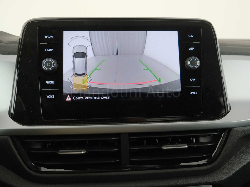 19 - Volkswagen T-Roc 1.5 tsi act edition plus dsg