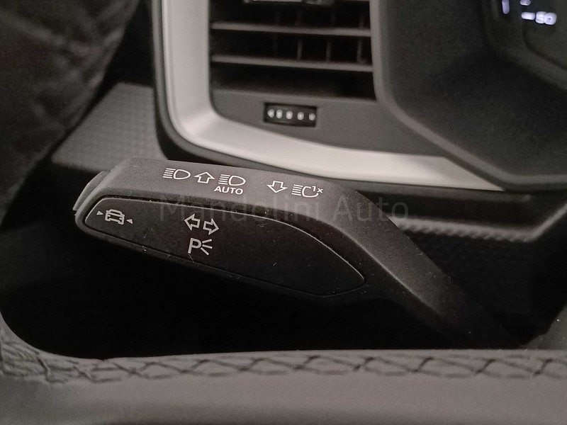 25 - Audi A1 sportback 25 1.0 tfsi s line edition s tronic my20