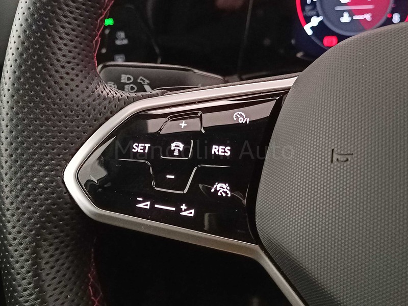 25 - Volkswagen Golf 2.0 tsi 245cv gti dsg