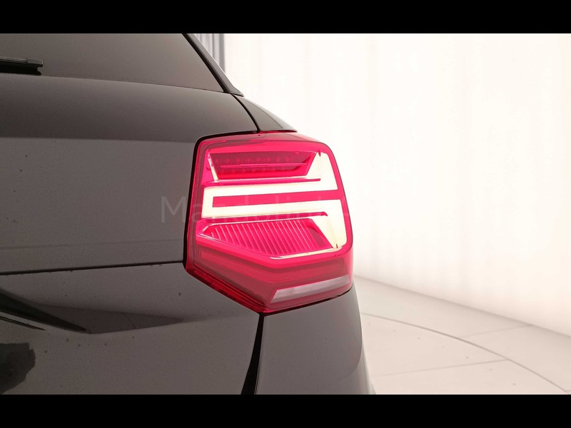 7 - Audi Q2 35 1.5 tfsi s line edition s tronic