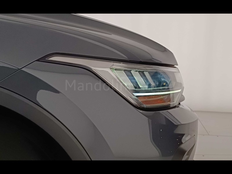 37 - Volkswagen Tiguan 2.0 tdi scr 150cv life dsg