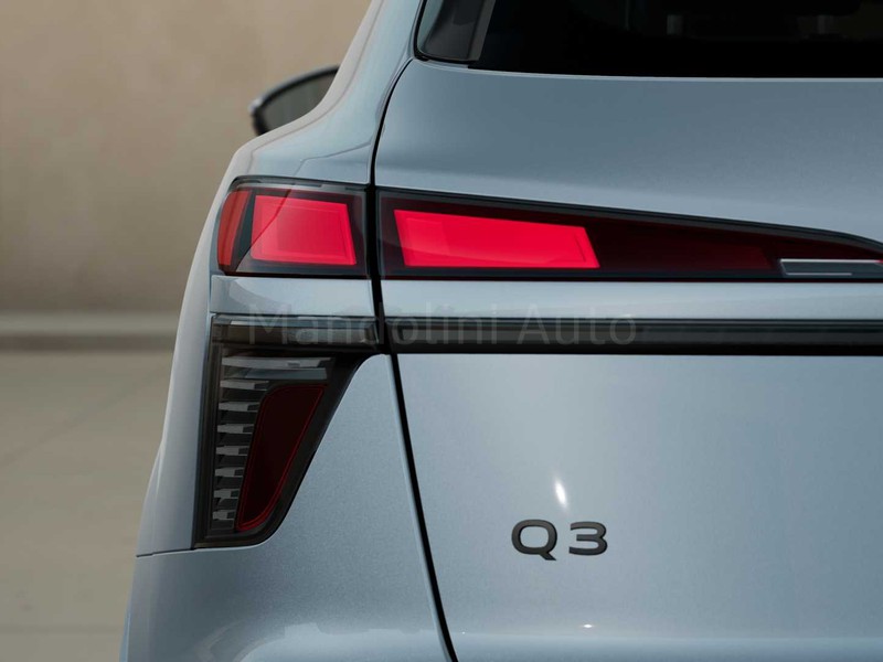 7 - Audi Q3 1.5 e-hybrid 272cv business advanced s tronic