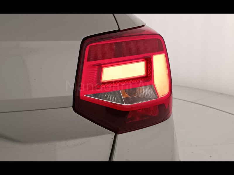 7 - Audi Q2 35 1.5 tfsi business advanced s tronic