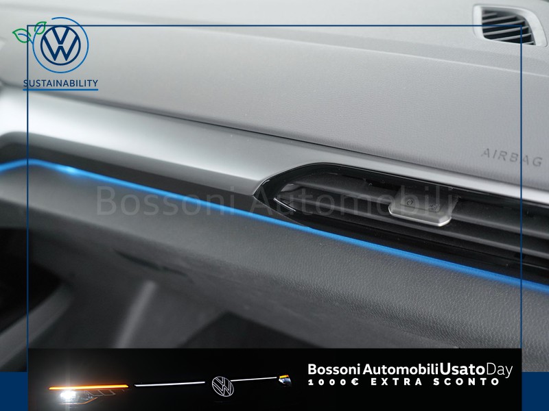 19 - Volkswagen ID.4 52kwh  pure performance