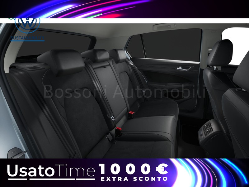 13 - Volkswagen Golf 1.5 tsi ehybrid 204cv style dsg