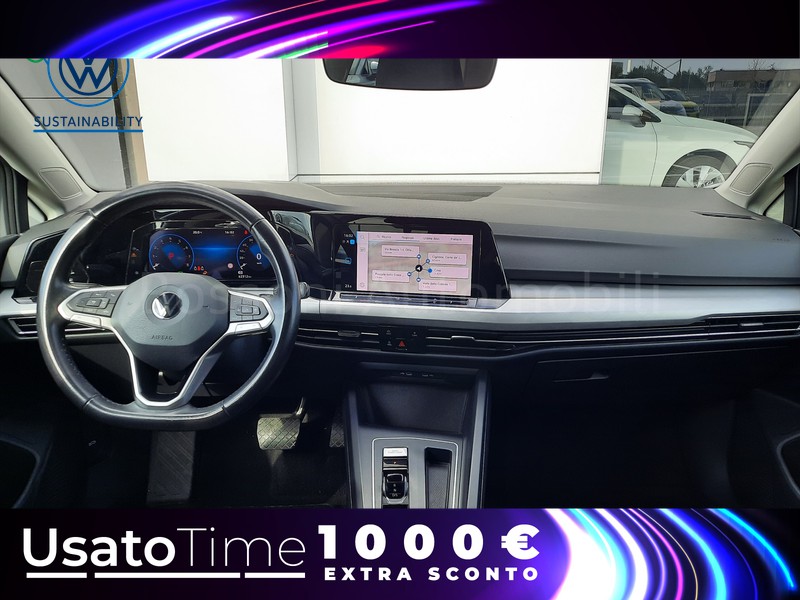 7 - Volkswagen Golf 1.0 etsi evo 110cv life dsg