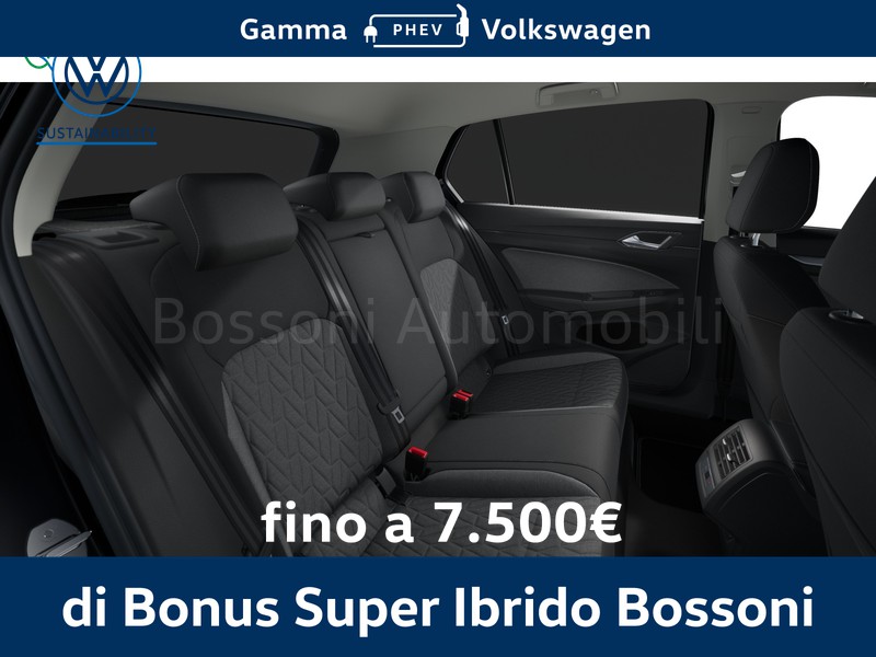 13 - Volkswagen Golf 1.5 tsi ehybrid 204cv edition plus dsg