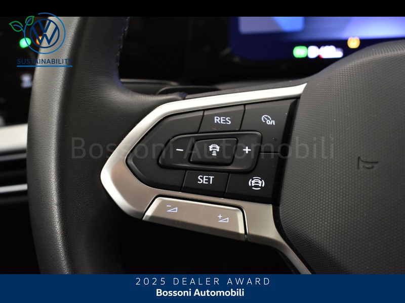 19 - Volkswagen Golf 1.0 etsi evo 110cv life dsg