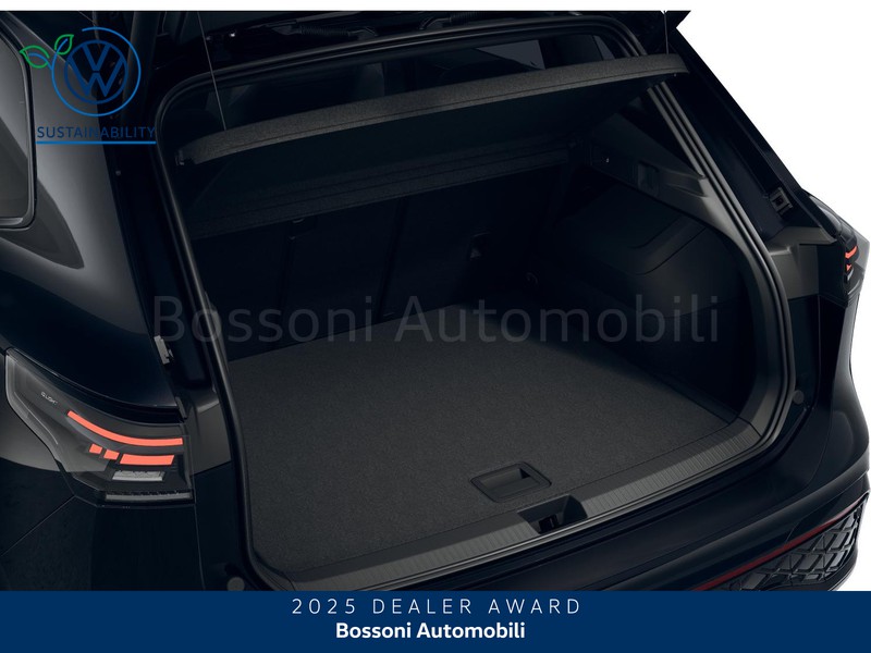 13 - Volkswagen Tiguan 1.5 tsi ehybrid 272cv r-line plus dsg