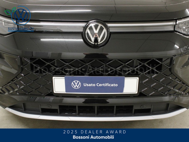 13 - Volkswagen Tayron 1.5 tsi ehybrid 204cv r-line plus dsg