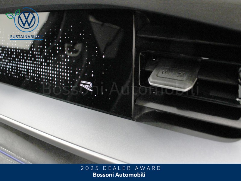 19 - Volkswagen Tayron 1.5 tsi ehybrid 204cv r-line plus dsg