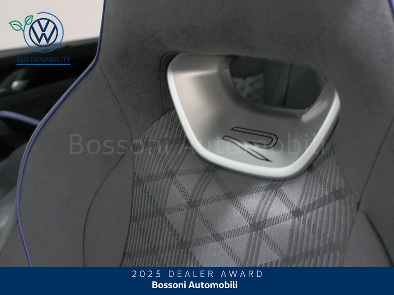 31 - Volkswagen Tayron 1.5 tsi ehybrid 204cv r-line plus dsg