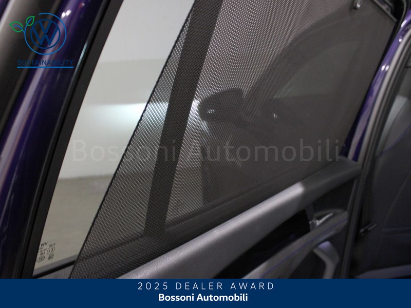 37 - Volkswagen Tayron 1.5 tsi ehybrid 204cv r-line plus dsg