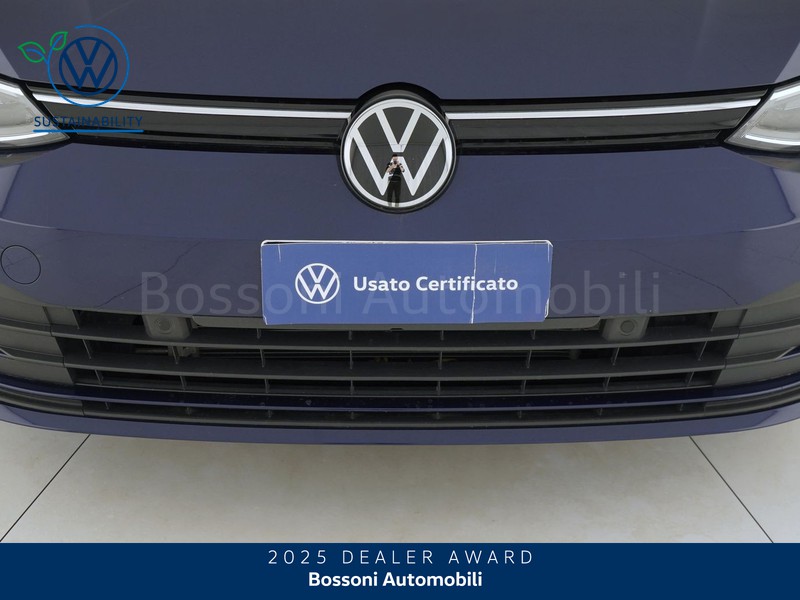 13 - Volkswagen Golf 1.0 etsi evo 110cv life dsg