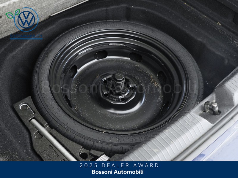 31 - Volkswagen Golf 1.0 etsi evo 110cv life dsg