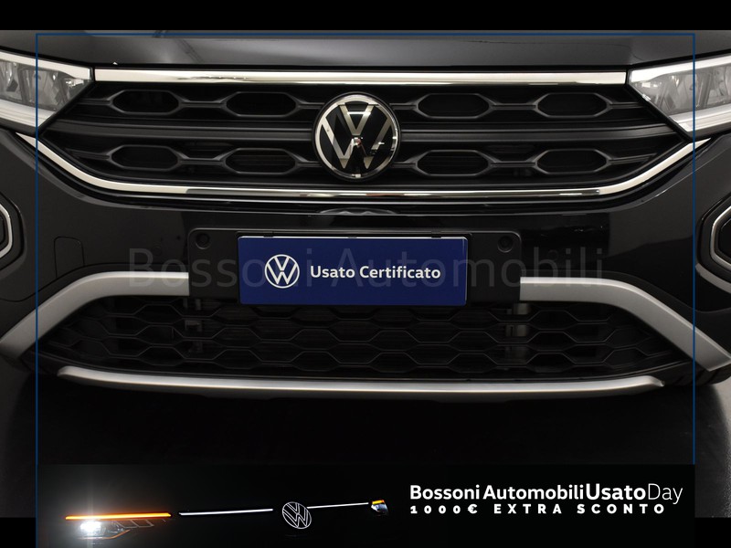 13 - Volkswagen T-Roc 2.0 tdi scr 150cv life dsg