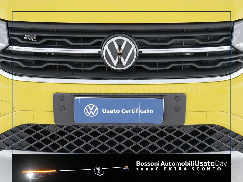 13 - Volkswagen T-Cross 1.0 tsi 115cv r-line