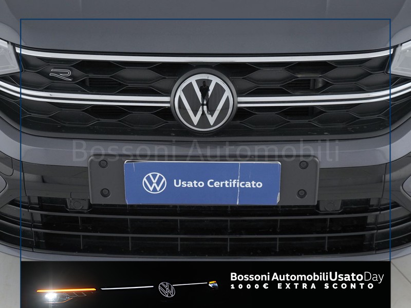 13 - Volkswagen Taigo 1.0 tsi 110cv r-line
