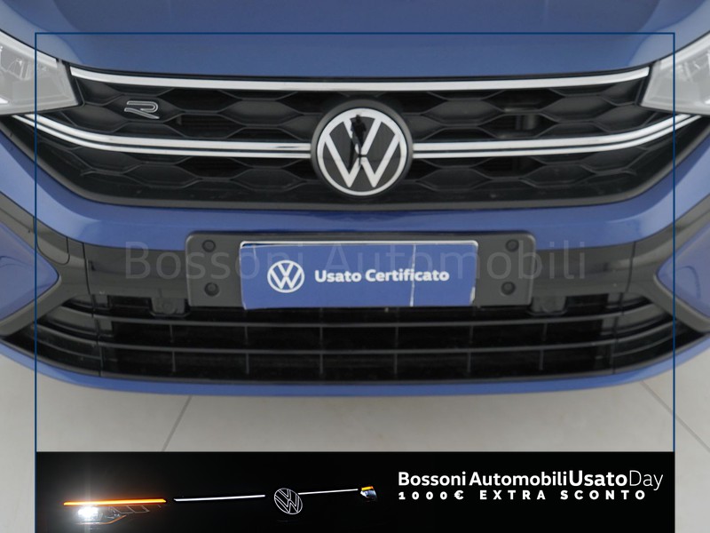 13 - Volkswagen Taigo 1.0 tsi 110cv r-line