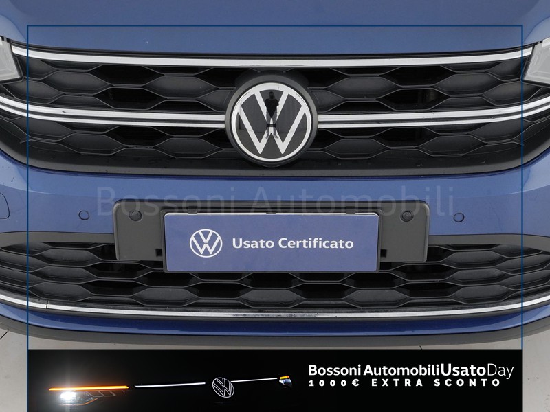 13 - Volkswagen Taigo 1.0 tsi 110cv life