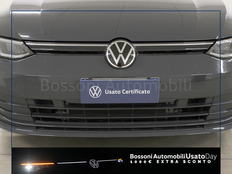 13 - Volkswagen Golf 1.5 tgi 130cv life dsg