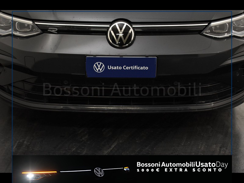 13 - Volkswagen Golf 2.0 tdi scr 150cv r-line dsg