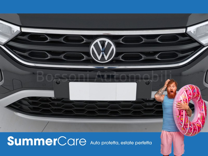 13 - Volkswagen T-Roc 1.5 tsi act life dsg