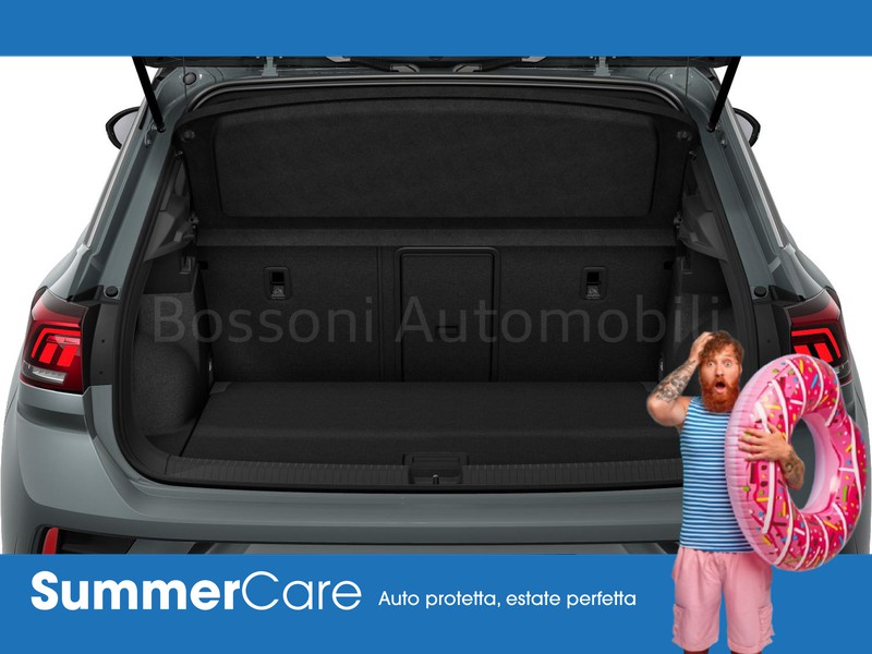 13 - Volkswagen T-Roc 1.0 tsi 115cv r line