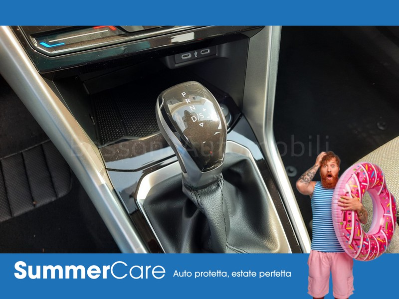 13 - Volkswagen T-Roc 2.0 tdi scr 150cv life dsg