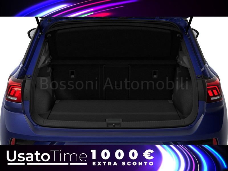 13 - Volkswagen T-Roc 1.5 tsi act r line dsg