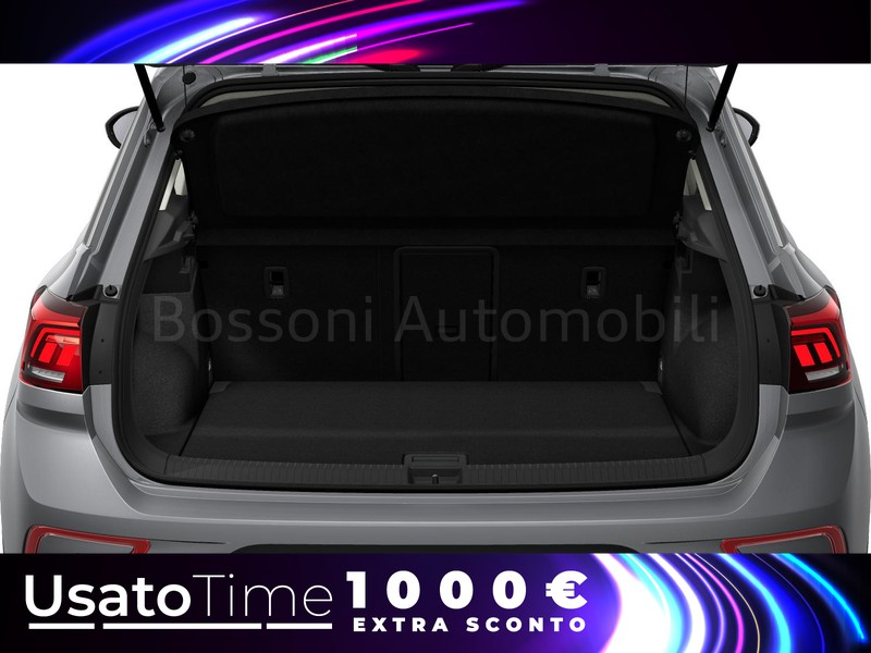 13 - Volkswagen T-Roc 2.0 tdi scr 150cv life dsg