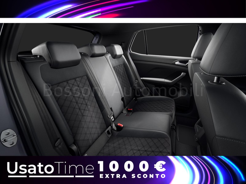 13 - Volkswagen T-Cross 1.0 tsi 115cv r-line dsg