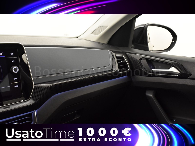 25 - Volkswagen T-Cross 1.0 tsi 115cv style