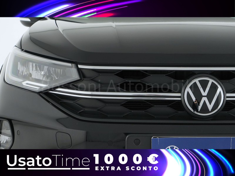13 - Volkswagen Taigo 1.0 tsi 110cv life