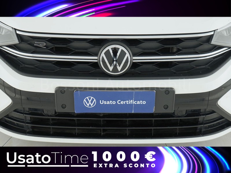 13 - Volkswagen Taigo 1.0 tsi 110cv r-line