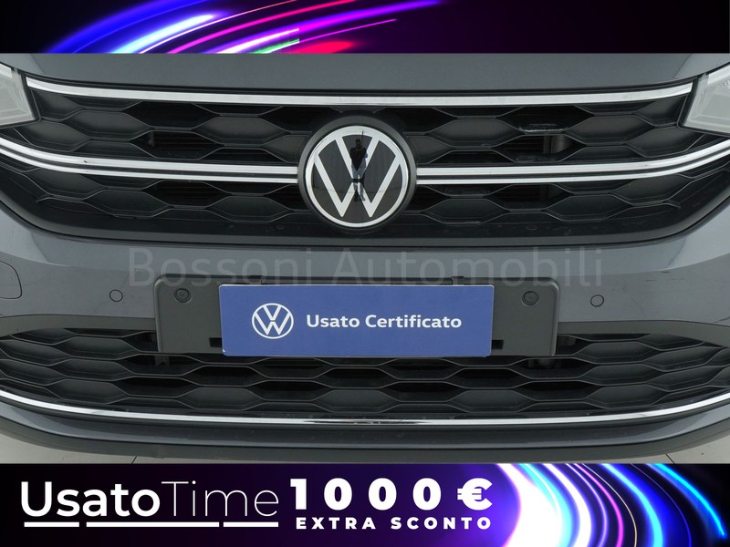 13 - Volkswagen Taigo 1.0 tsi 110cv life