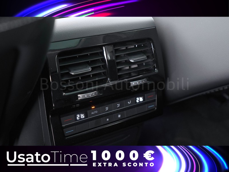 31 - Volkswagen Touareg 3.0 v6 v6 tsi ehybrid 381cv elegance
