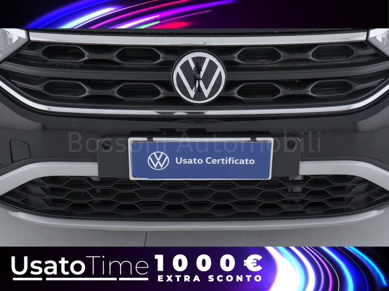 13 - Volkswagen T-Roc 1.5 tsi act life dsg