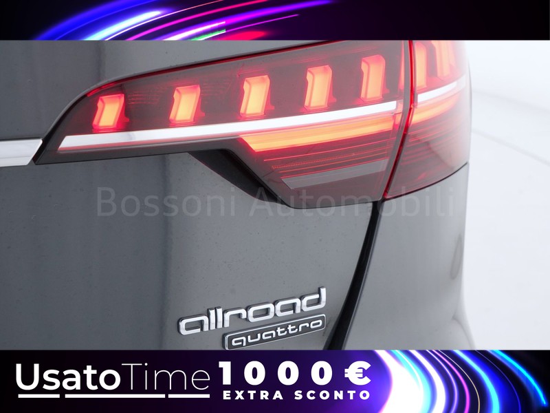 37 - Audi A4 allroad allroad 40 2.0 tdi mhev 204cv identity contrast quattro s tronic