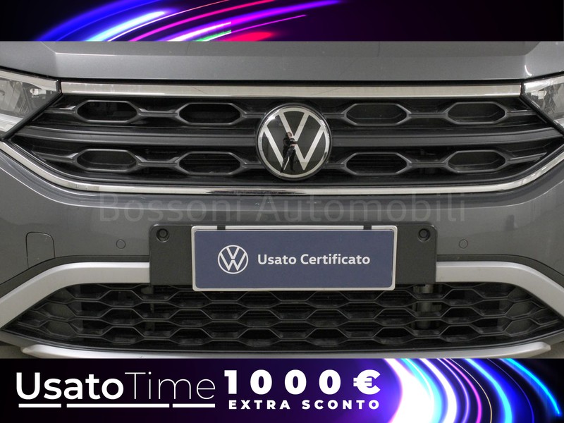 13 - Volkswagen T-Roc 2.0 tdi scr 115cv life