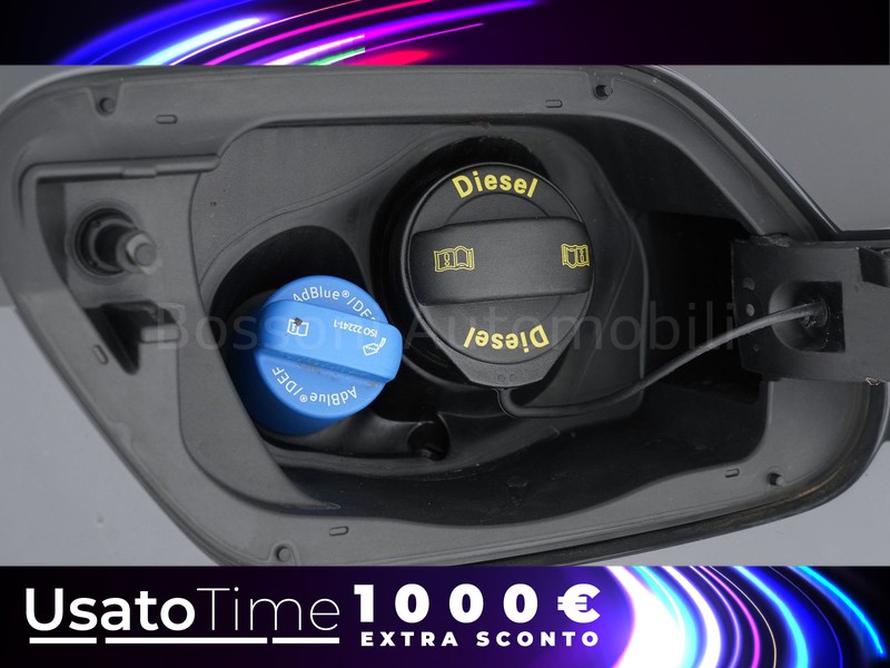 31 - Volkswagen Golf 2.0 tdi scr 115cv life dsg