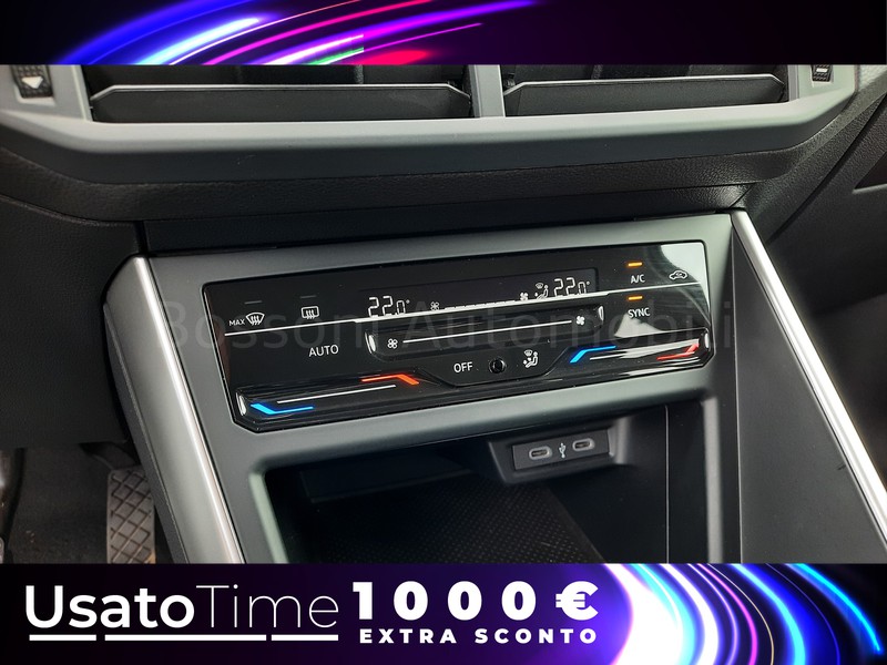 13 - Volkswagen Taigo 1.0 tsi 95cv life