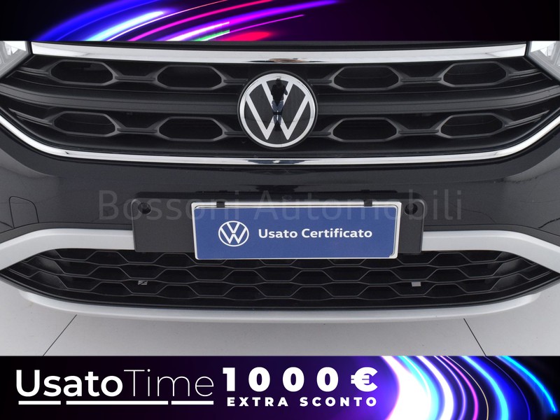 13 - Volkswagen T-Roc 2.0 tdi scr 115cv life