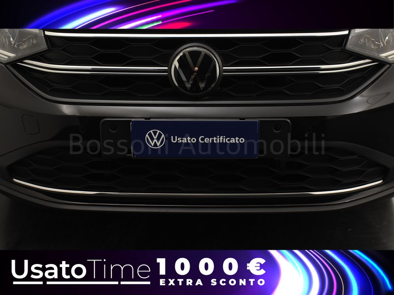 13 - Volkswagen Taigo 1.0 tsi 110cv life