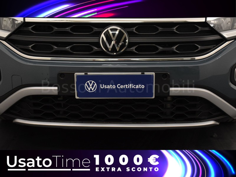 13 - Volkswagen T-Roc 2.0 tdi scr 115cv life