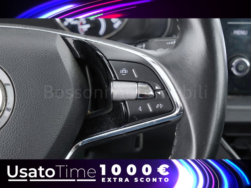 25 - Skoda Kamiq 1.0 g-tec 90cv ambition