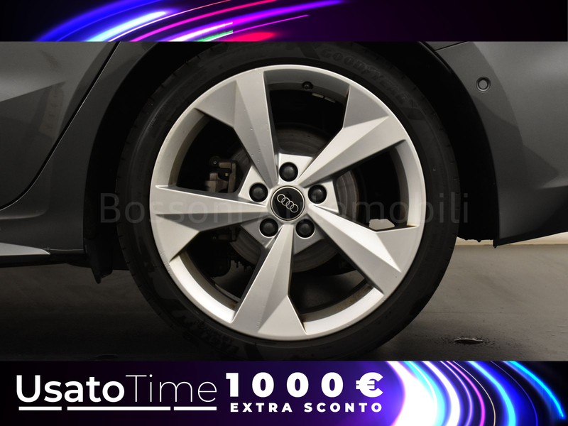 13 - Audi A3 sportback 35 2.0 tdi s line edition s tronic