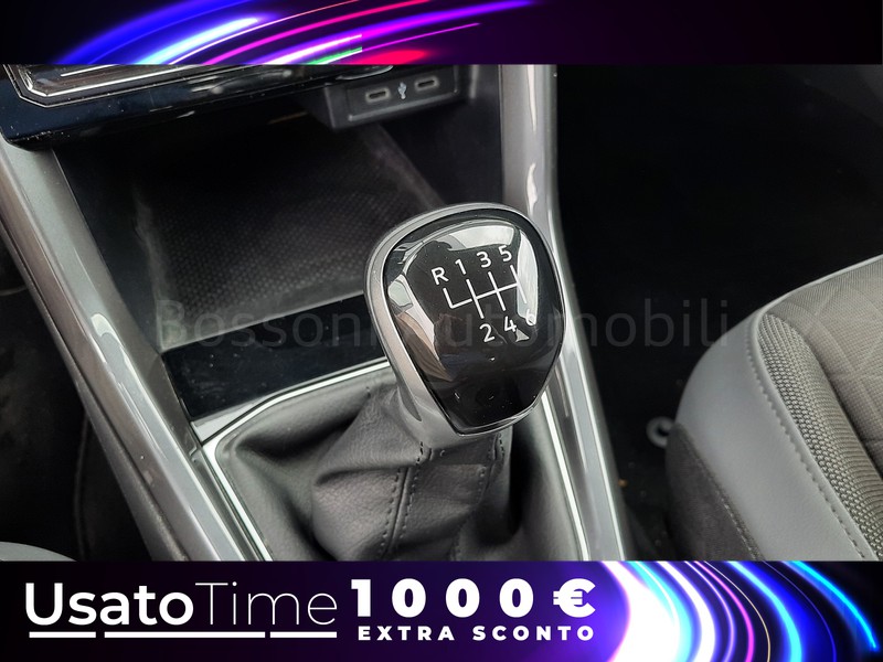13 - Volkswagen T-Cross 1.0 tsi 110cv advanced