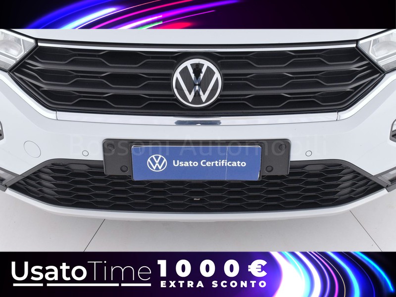 13 - Volkswagen T-Roc 1.0 tsi 110cv style